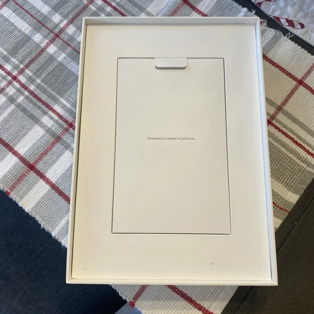 EMPTY BOX ONLY Apple iPad 9th Generation‎ A2602 Wi-Fi 256GB 10.2 Space Gray